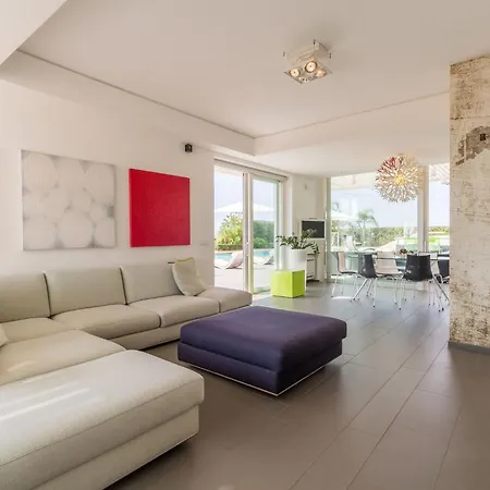 Anthea- Mit Pool Und Fussball-tennisplatz Nur Wenige Kilometer Vom By Interhome * Marina di Ragusa