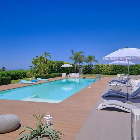 Anthea- Mit Pool Und Fussball-tennisplatz Nur Wenige Kilometer Vom By Interhome * Marina di Ragusa