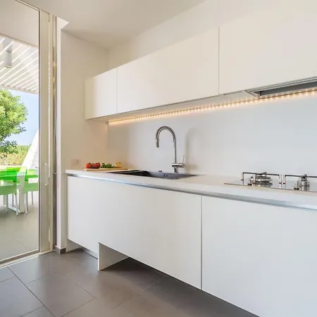 Anthea- Mit Pool Und Fussball-tennisplatz Nur Wenige Kilometer Vom By Interhome Marina di Ragusa