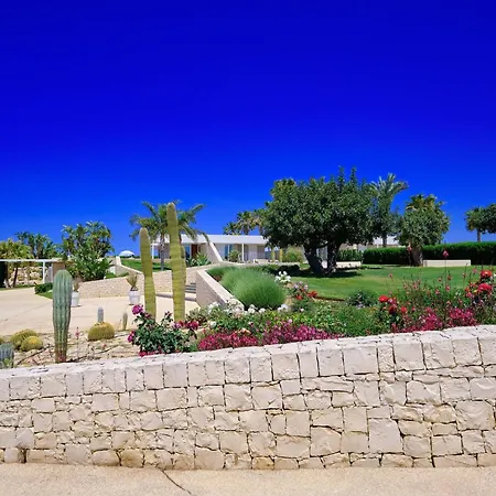 Anthea- Mit Pool Und Fussball-tennisplatz Nur Wenige Kilometer Vom By Interhome * Marina di Ragusa