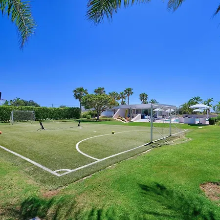 Anthea- Mit Pool Und Fussball-tennisplatz Nur Wenige Kilometer Vom By Interhome Ferienhaus