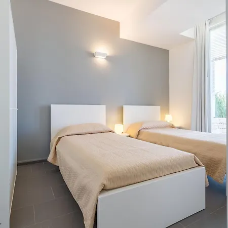 Anthea- Mit Pool Und Fussball-tennisplatz Nur Wenige Kilometer Vom By Interhome Ferienhaus Marina di Ragusa